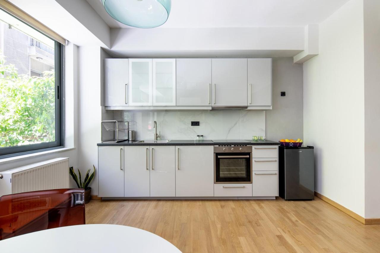 Bright 2Bdr Apartment Downtown Exarcheia! เอเธนส์ ภายนอก รูปภาพ